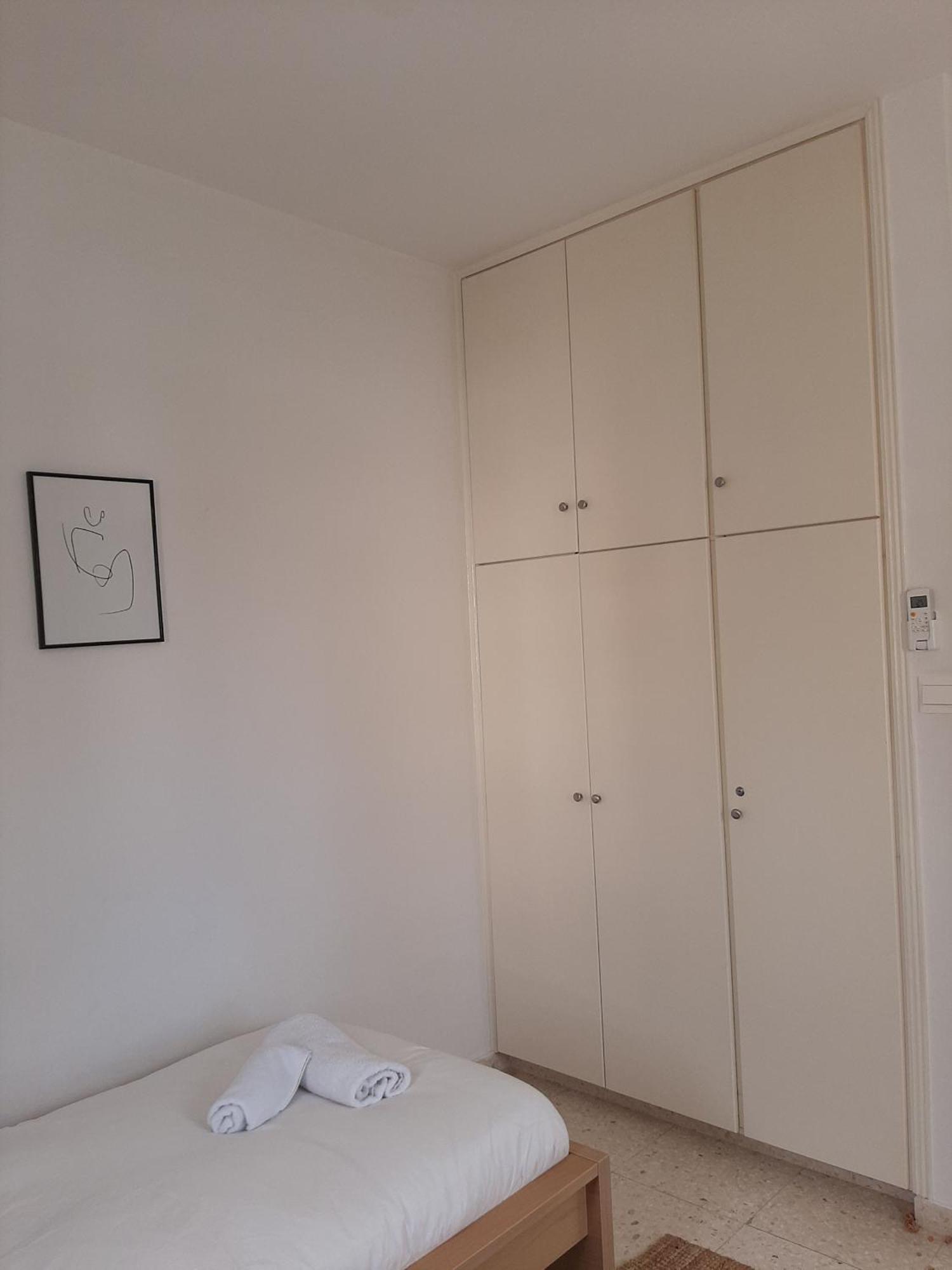 Appartement H&O Royal Townhouse In Center Paphos Extérieur photo